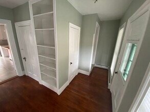 437 Prospect Ave, Unit Left in East Aurora, NY - Building Photo - Building Photo