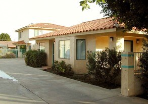 33922 Pueblo Trl Apartments