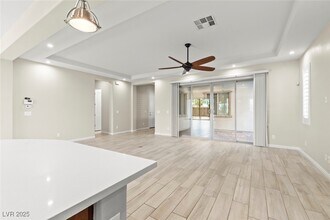 11843 Cogoleto Ave in Las Vegas, NV - Building Photo - Building Photo