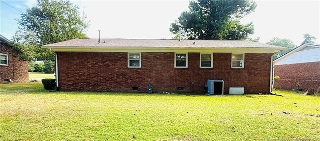 718 Dwain Dr in Fayetteville, NC - Building Photo - Building Photo