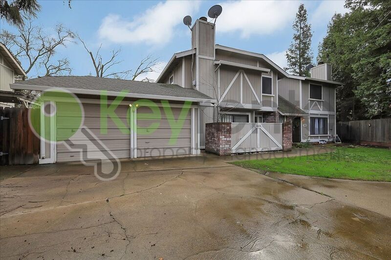 1835 Westminster Ct in Carmichael, CA - Building Photo