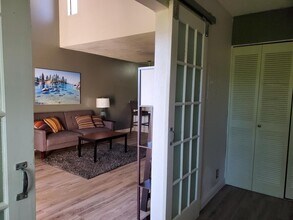2700 Plumas St, Unit 309 in Reno, NV - Building Photo - Building Photo