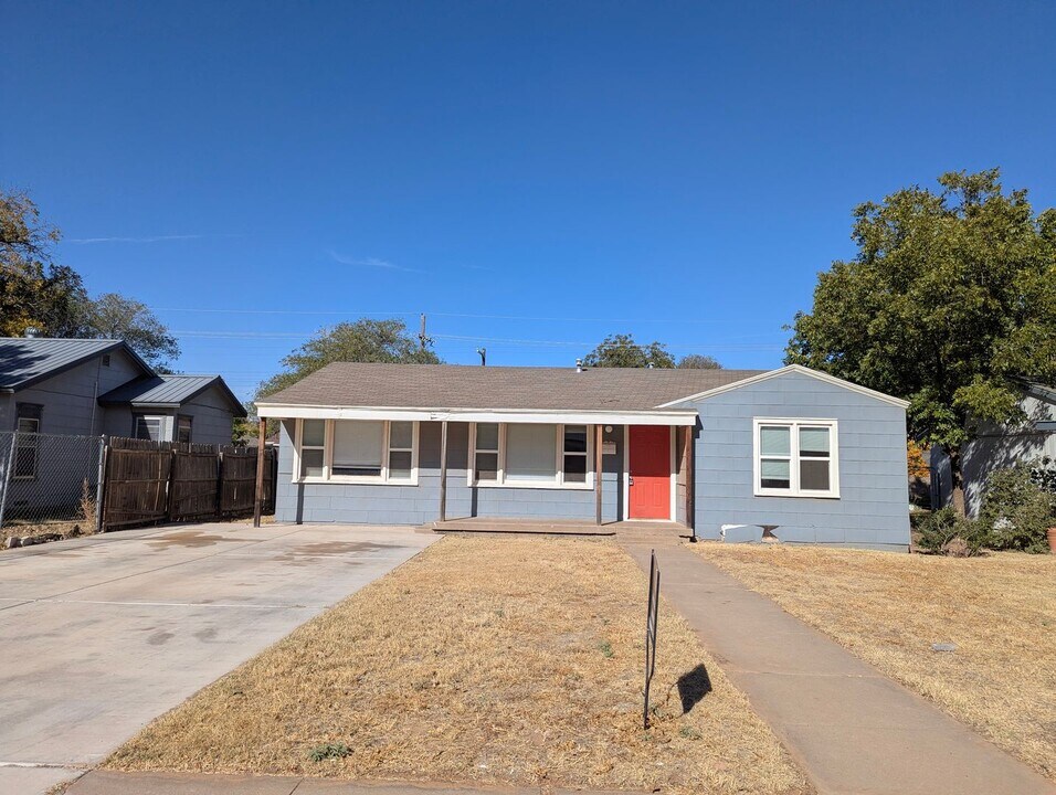4314 32nd St in Lubbock, TX - Building Photo