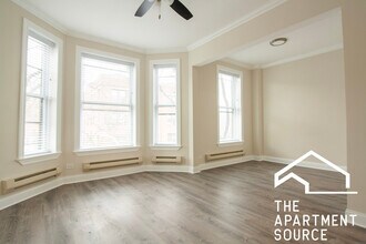 2915 N Mildred Ave, Unit 2 in Chicago, IL - Building Photo - Building Photo