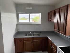 2440 25th St N in St. Petersburg, FL - Building Photo - Building Photo