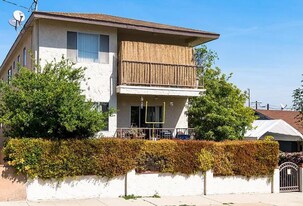 646 W 22nd St in Los Angeles, CA - Building Photo