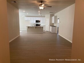 1345 Bajada St in Midland, TX - Foto de edificio - Building Photo