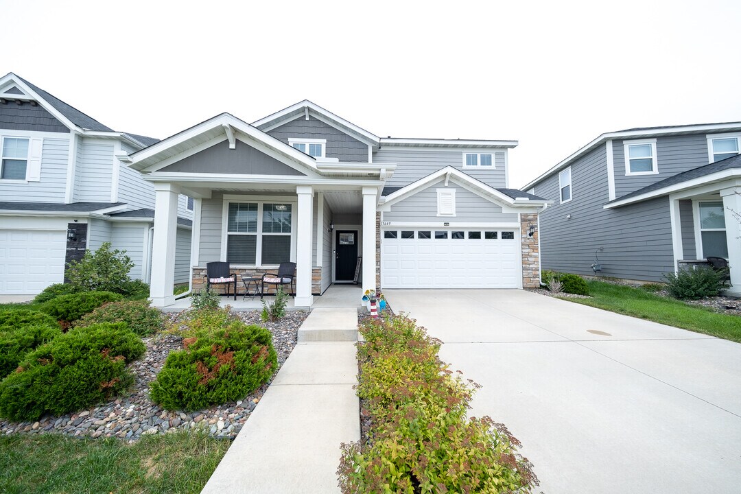 15649 Eddy Crk Wy in Apple Valley, MN - Building Photo