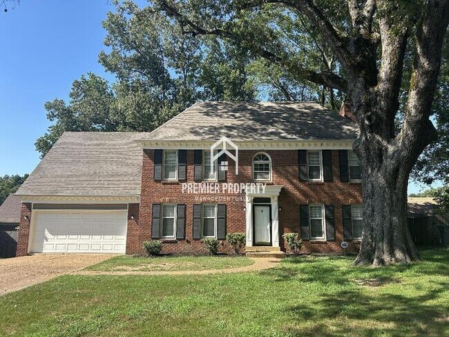 7248 Germanshire Ln in Memphis, TN - Foto de edificio - Building Photo