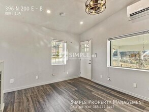 396 N 200 E in Farmington, UT - Building Photo - Building Photo