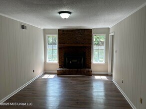 7397 Meadowbrook Dr in Horn Lake, MS - Building Photo - Building Photo