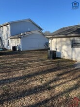 3947 Webb Oaks Ct in Chattanooga, TN - Foto de edificio - Building Photo