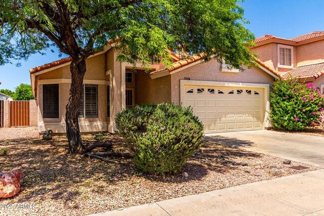7720 W Julie Dr in Glendale, AZ - Building Photo - Building Photo