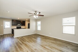 1153 Skyline Dr in Hutchins, TX - Building Photo - Building Photo