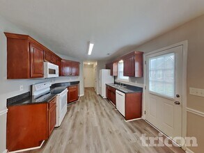 9021 Macbeth Dr in Smyrna, TN - Foto de edificio - Building Photo