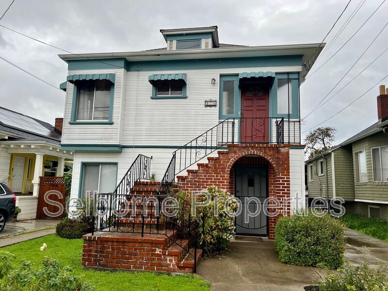 876-880 52nd St in Oakland, CA - Building Photo