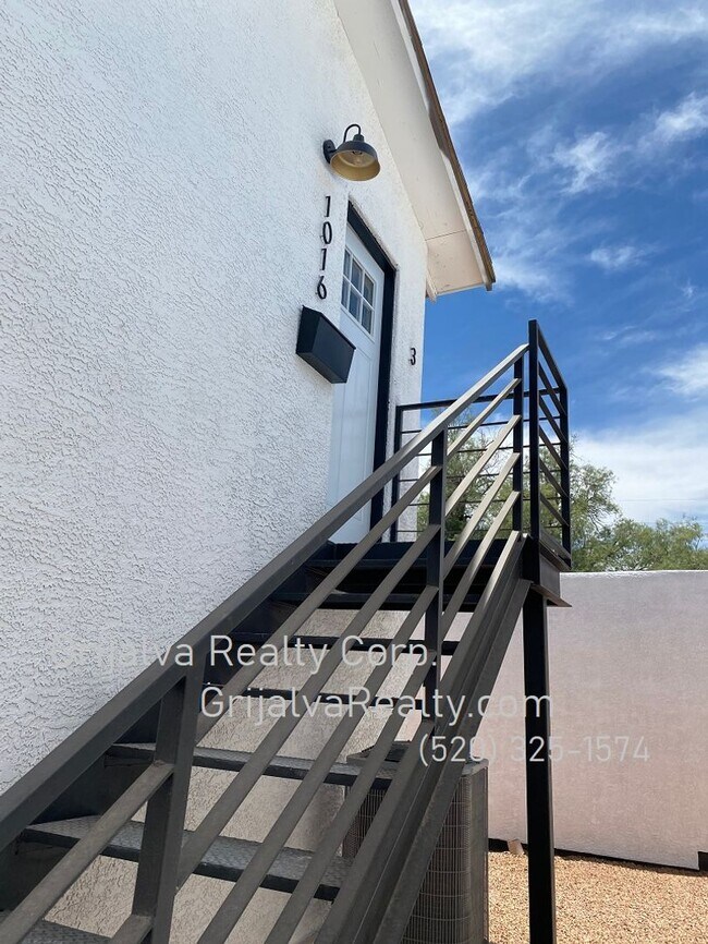 1016 E Lee St in Tucson, AZ - Building Photo - Building Photo