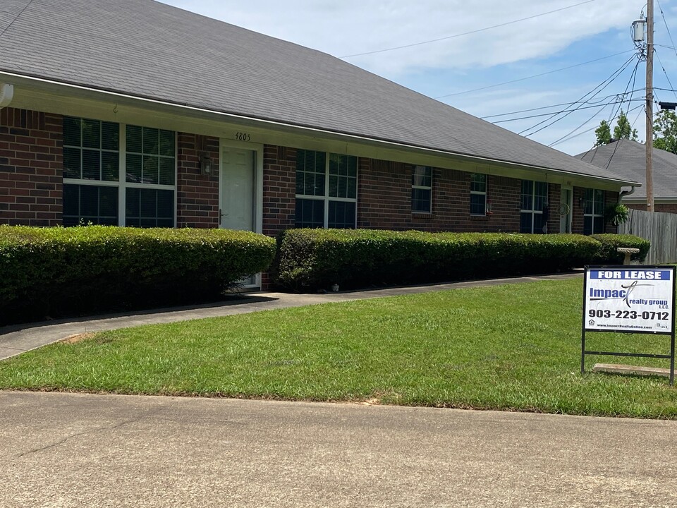 4903 N Park Rd in Texarkana, TX - Building Photo