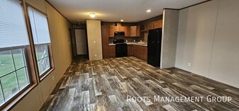 98 Elm Tree in Flint, MI - Building Photo - Building Photo