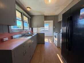 1321 Hookano St in Pearl City, HI - Building Photo - Building Photo