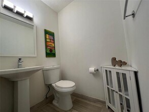 190 Riverwalk Cir in Sunrise, FL - Foto de edificio - Building Photo