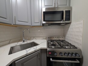 503 W Belmont Ave, Unit 3F in Chicago, IL - Foto de edificio - Building Photo