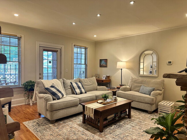 property at 735 Ponce De Leon Ct NE