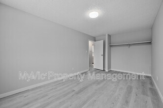 10152-10158 158 St NW in Edmonton, AB - Building Photo - Building Photo