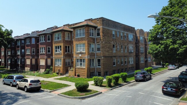 11200 S Vernon Ave in Chicago, IL - Building Photo - Building Photo