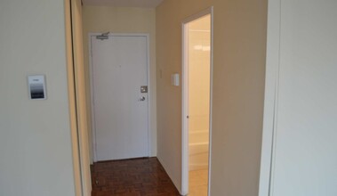 545 Sherbourne in Toronto, ON - Building Photo - Building Photo