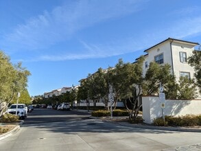 21742 Candela Dr in Santa Clarita, CA - Building Photo - Building Photo