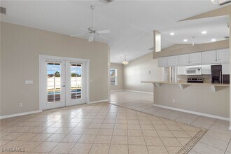 1105 NE 5th Ave in Cape Coral, FL - Building Photo - Building Photo