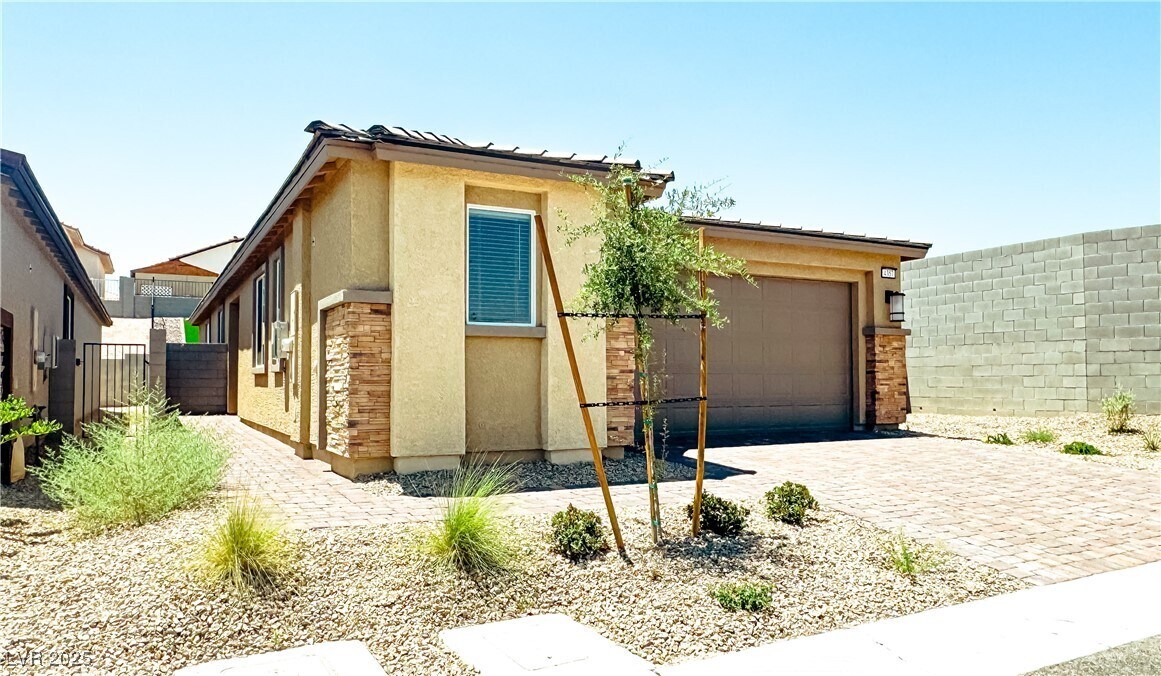 4357 Azalea Hls St in Las Vegas, NV - Building Photo
