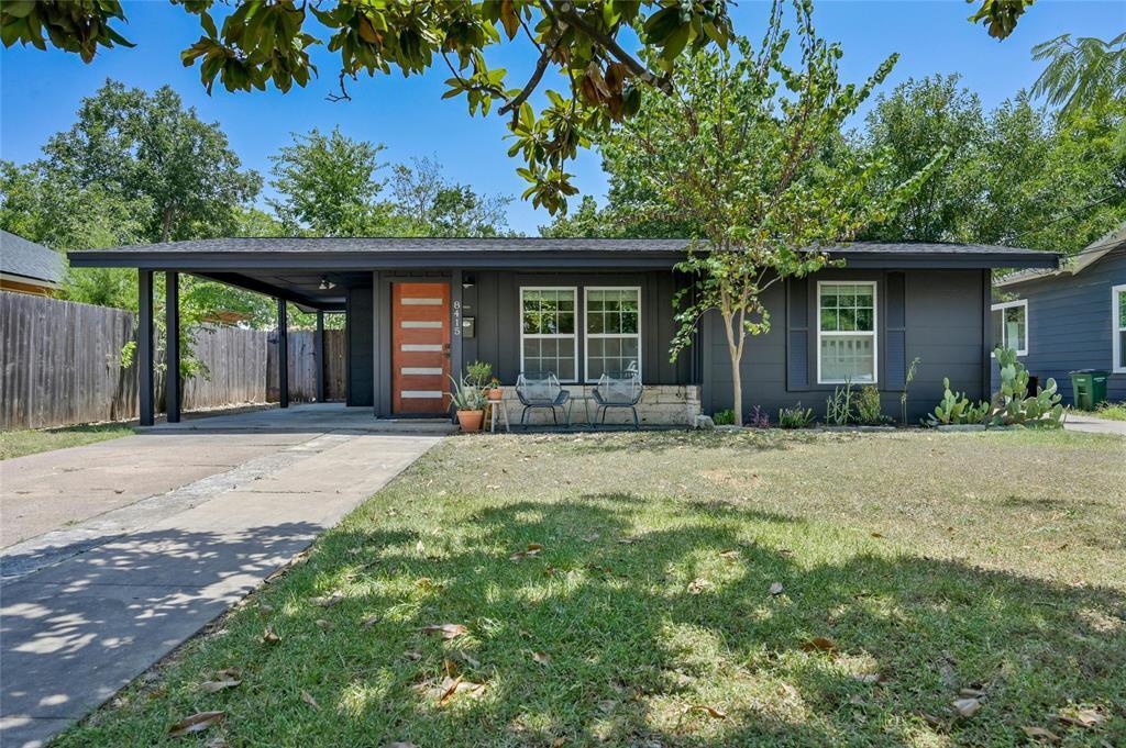 8415 Bowling Green Dr in Austin, TX - Building Photo