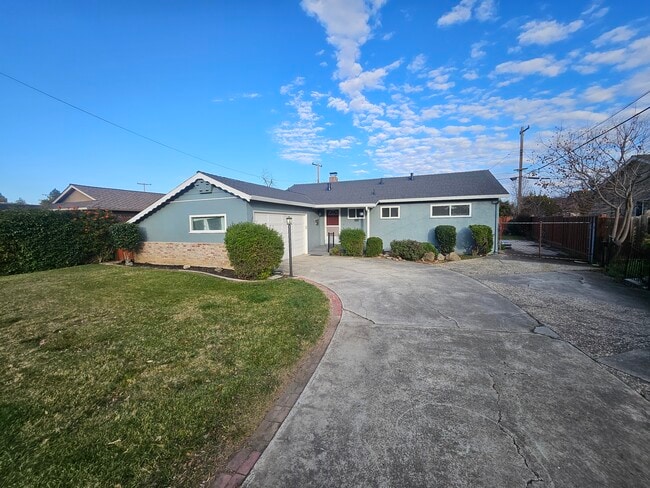 property at 686 Coakley Dr