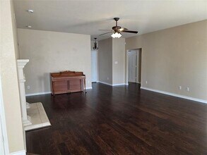 1513 Millbrook Dr in Midlothian, TX - Building Photo - Building Photo