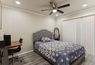 923 Vance Jackson Rd in San Antonio, TX - Building Photo - Building Photo