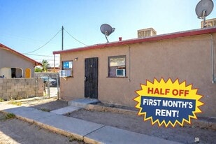 531 S 1st Ave in Yuma, AZ - Building Photo