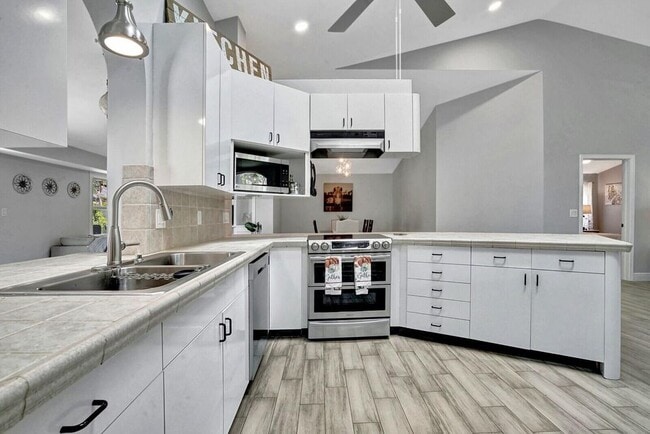 1212 Mulberry Pl in Wellington, FL - Building Photo - Building Photo