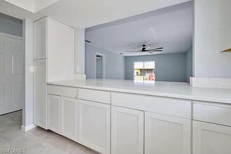 215 SE 24th Ave in Cape Coral, FL - Building Photo - Building Photo