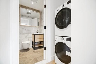 153 Rivington St, Unit 2 in New York, NY - Foto de edificio - Building Photo