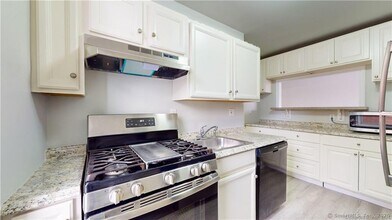 50 Fairview Ave in Norwalk, CT - Building Photo - Building Photo