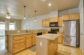 5784 Antique Rose Trail in Fairview, TX - Foto de edificio - Building Photo