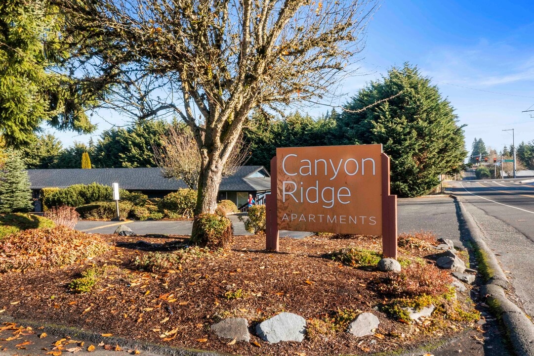 Canyon Ridge Apartment in Tacoma, WA - Building Photo