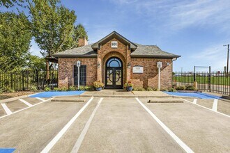 Mission Fairways in Mesquite, TX - Building Photo - Building Photo