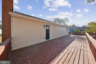 2414 Phillips Dr in Alexandria, VA - Building Photo - Building Photo