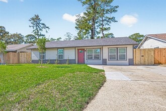 10531 Royal Oaks Dr in Houston, TX - Building Photo - Building Photo