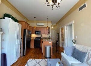263 Newbury St, Unit 3 in Boston, MA - Building Photo - Building Photo