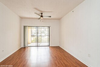 2725 Anzio Ct in Palm Beach Gardens, FL - Foto de edificio - Building Photo