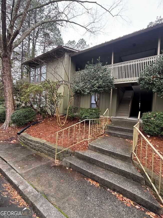 property at 301 Dunbar Dr